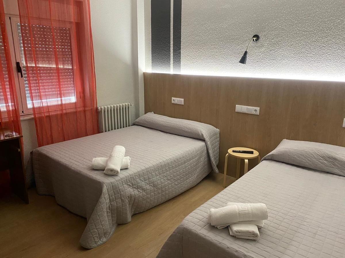 Hostal Uria Σαλαμάνκα Εξωτερικό φωτογραφία