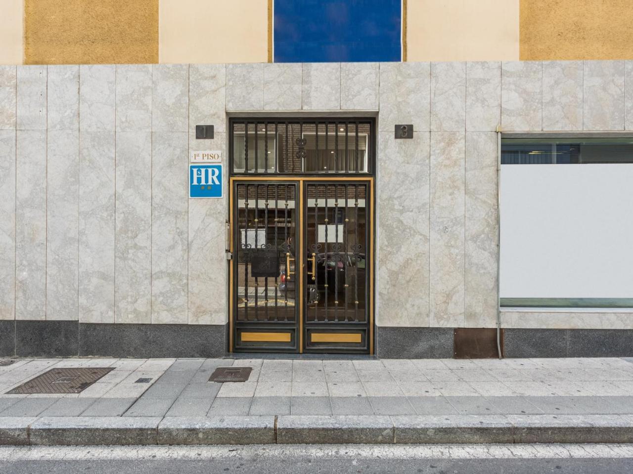 Hostal Uria Σαλαμάνκα Εξωτερικό φωτογραφία