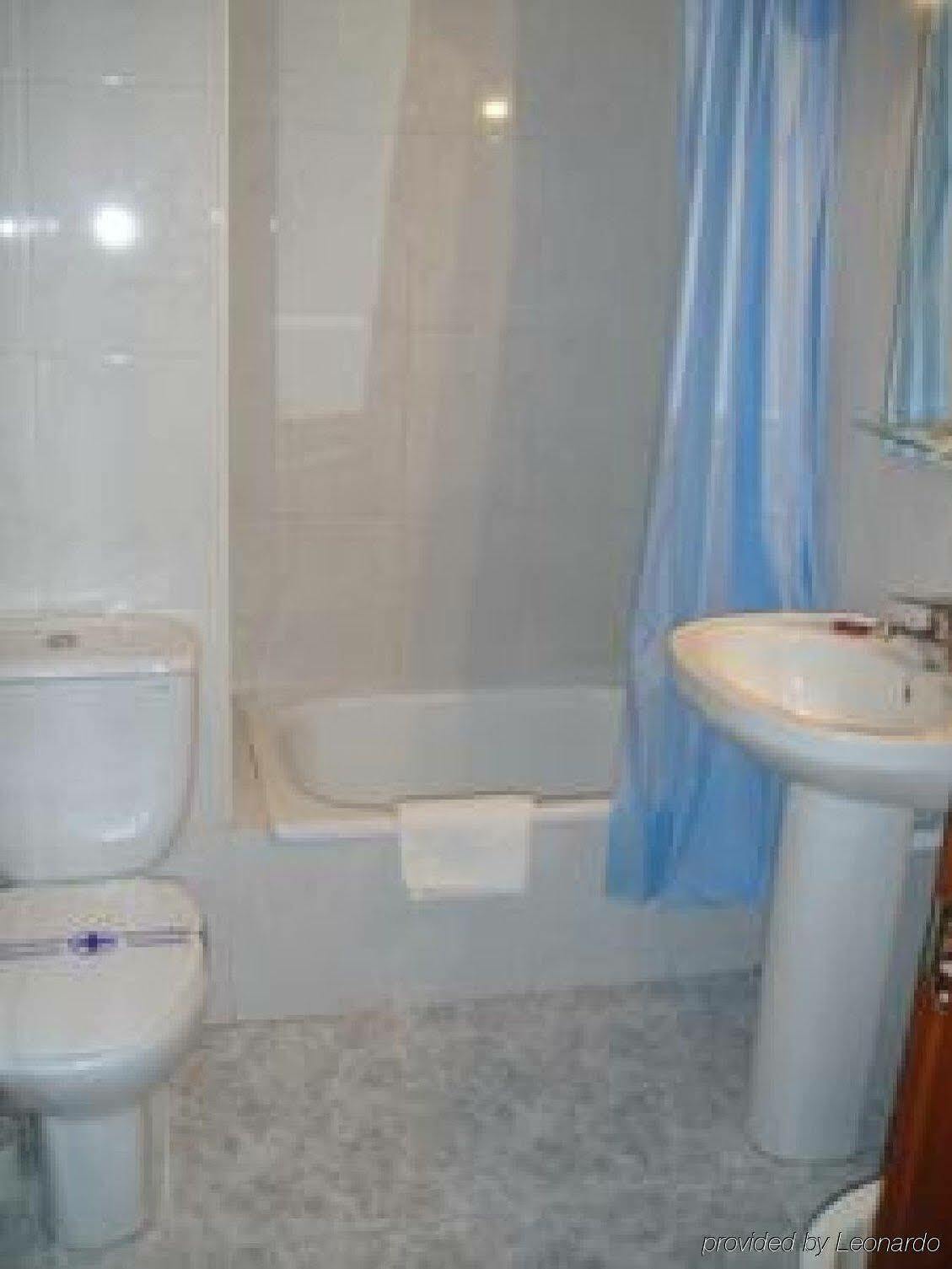 Hostal Uria Σαλαμάνκα Εξωτερικό φωτογραφία